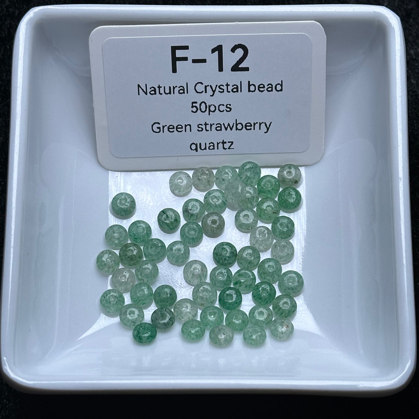 F-12 Green strawberry
quartz
Natural Crystal bead
50pcs