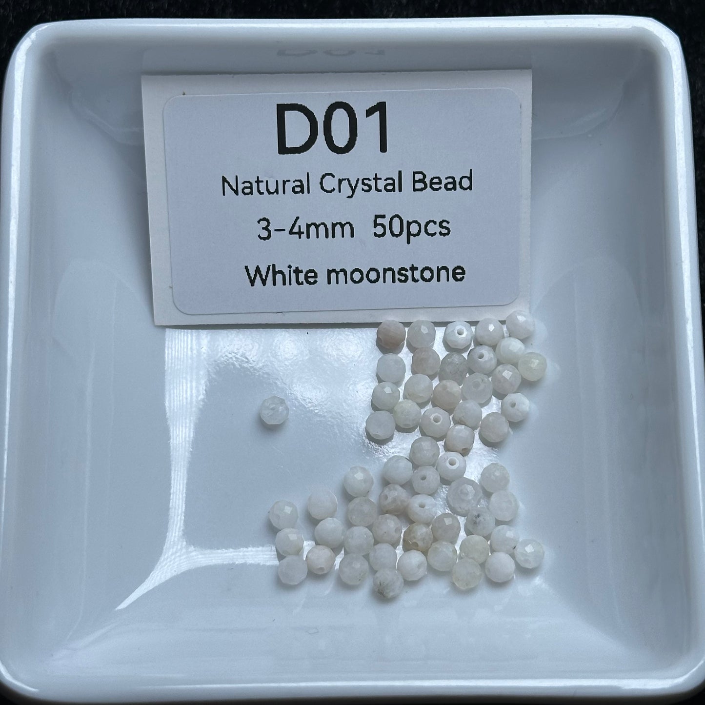 D01 White moonstone
Natural Crystal Bead
3-4mm 50pcs